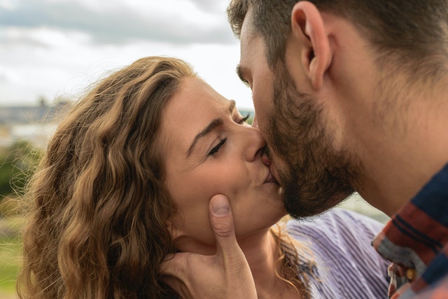 P-Shot in Gulfport, Mississippi Woman and Man kissing in the sunset